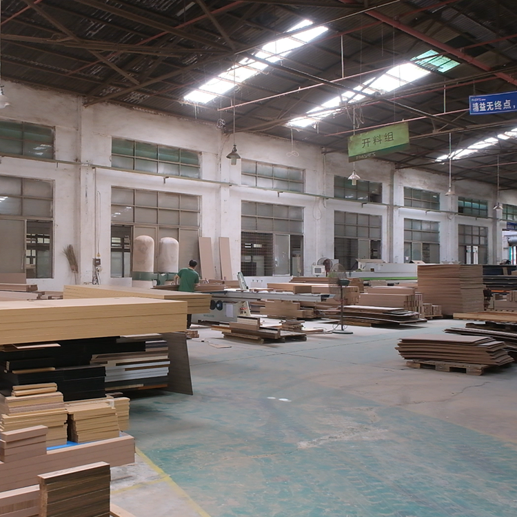 Fmarts Furniture - Cutting Machine & Working Area Fmarts Furniture - Cutting Machine & Working Area